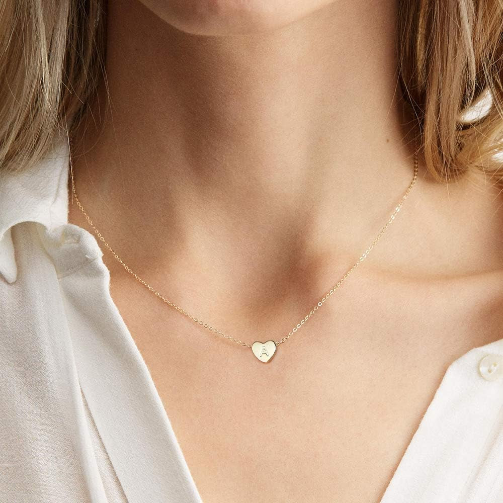 Gold Initial Necklace Gifts - Dainty Heart Letter Necklace Initial Necklaces for Teen Girls Tiny Alphabet Heart Initial Necklace Wedding Gifts for Women Kids Letter C